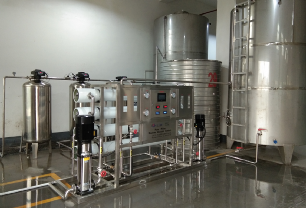 桃林酒业3T双级反渗透设备安装调试完成
