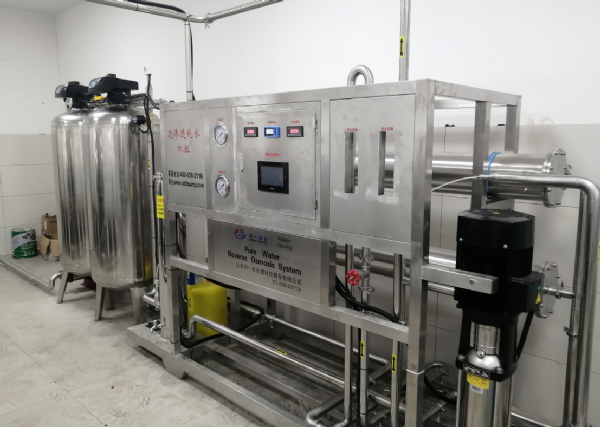 4T单级反渗透+变频供水设备安装调试完成