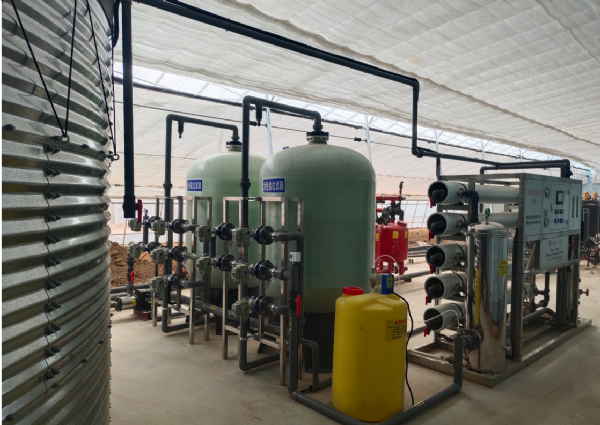青岛温室农业10T反渗透设备安装调试完成